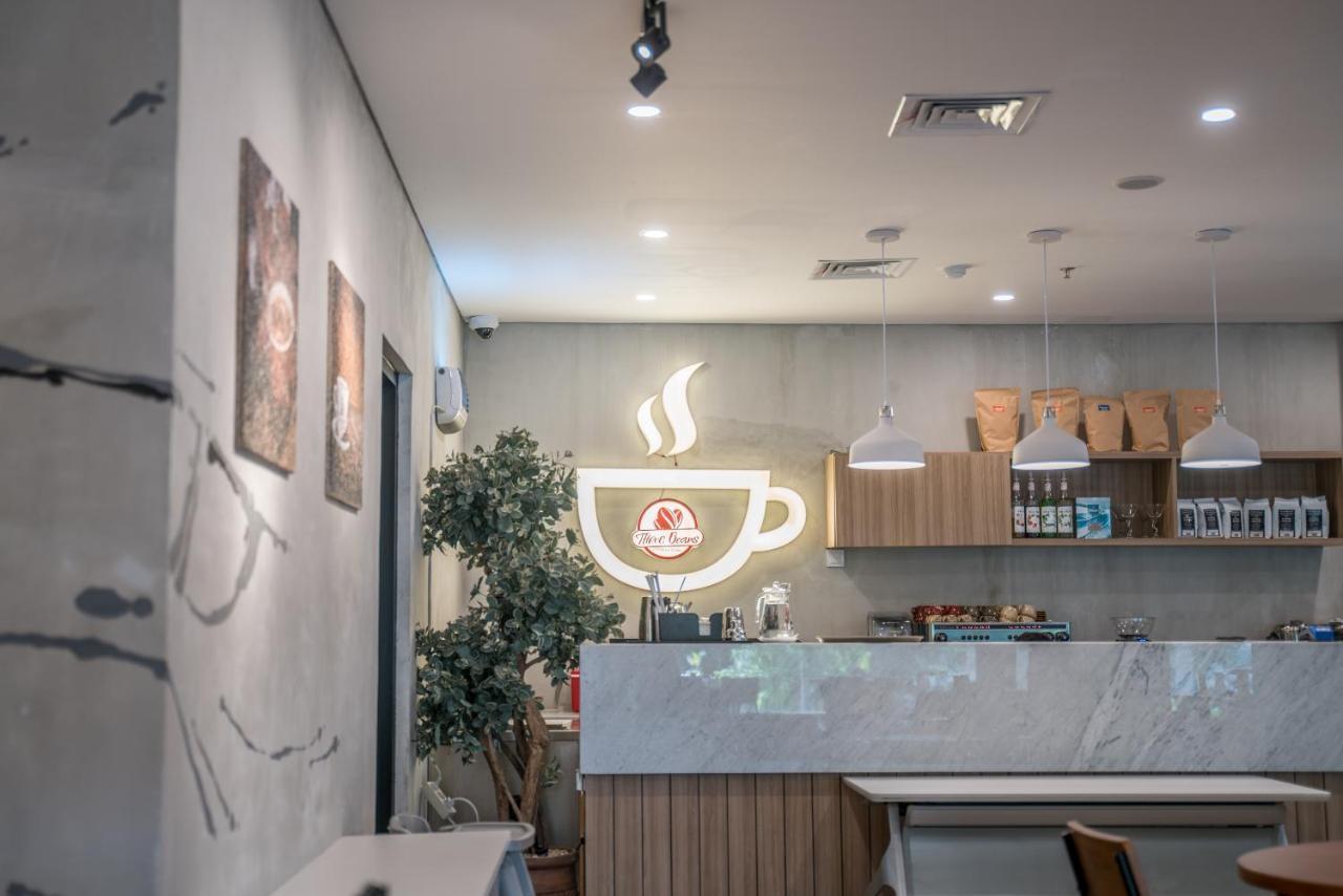 All Nite & Day Kebon Jeruk Jakarta Exterior photo