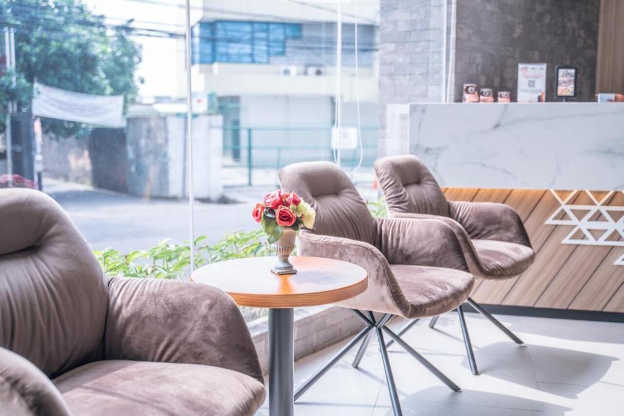 All Nite & Day Kebon Jeruk Jakarta Exterior photo